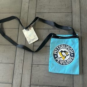 Pittsburgh penguins game day pouch